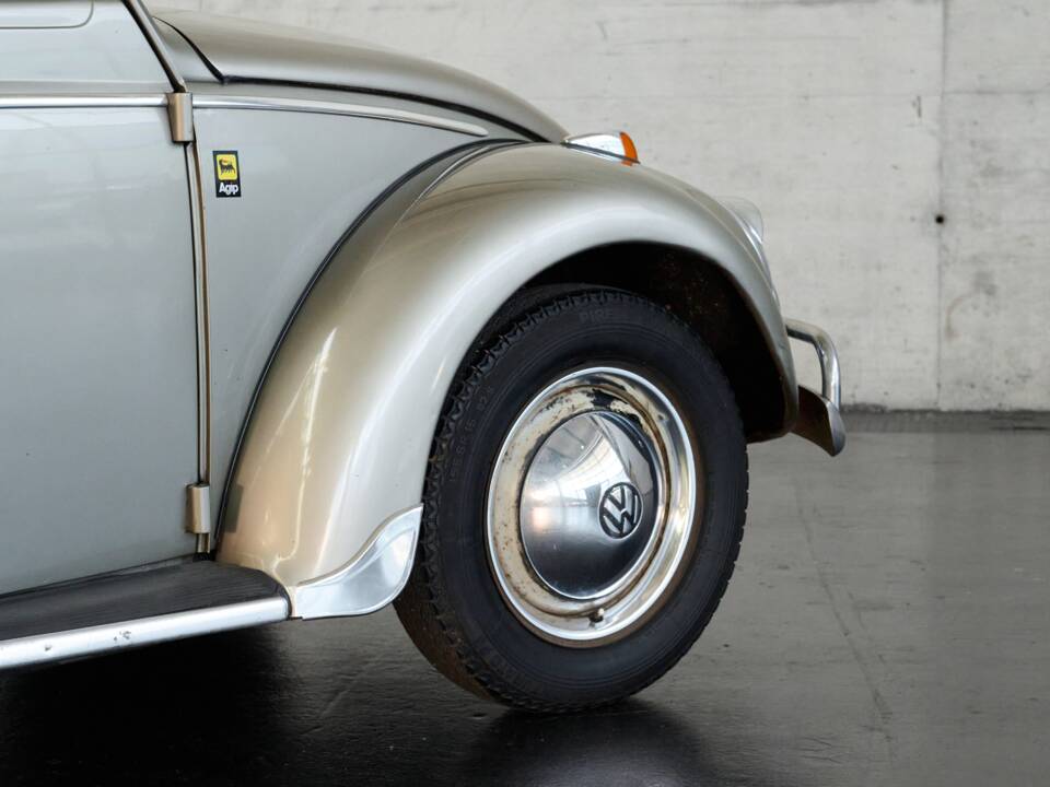 Bild 36/50 von Volkswagen Käfer 1200 Cabriolet (1957)