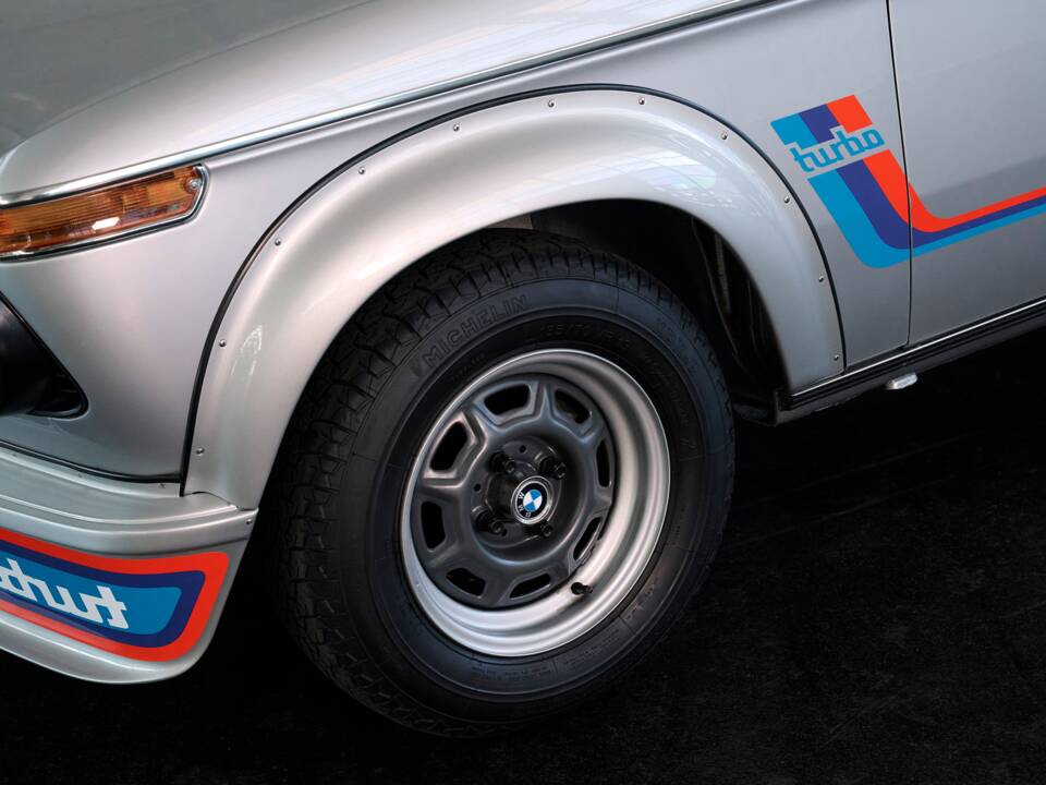 Image 5/50 of BMW 2002 turbo (1974)