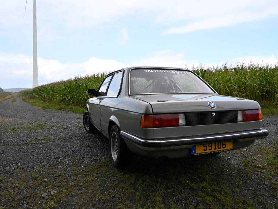 Image 5/64 of BMW 320&#x2F;4 (1977)