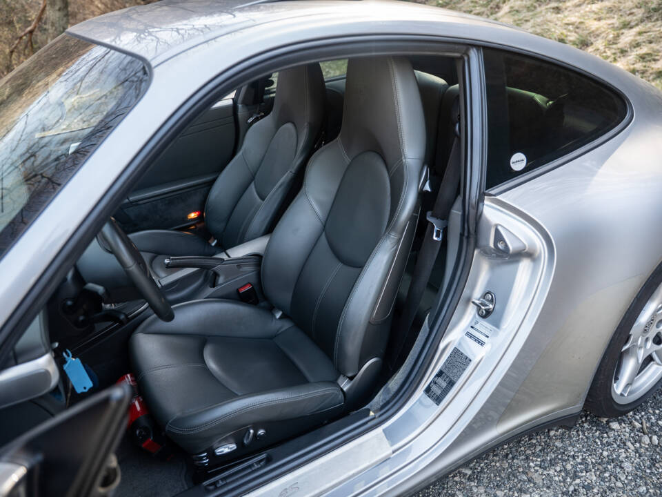 Image 57/82 of Porsche 911 Carrera 4S (WLS) (2006)