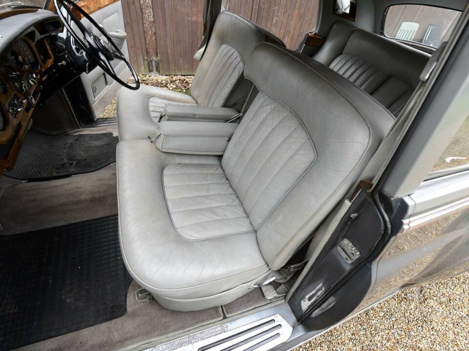 Image 49/50 of Bentley S 3 (1964)