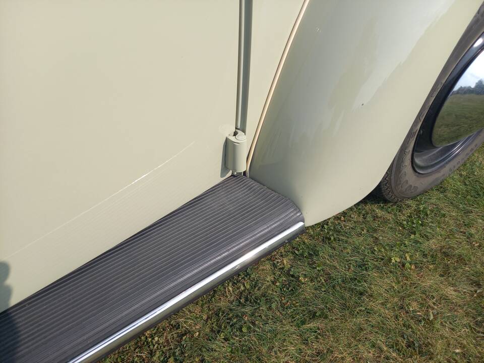 Image 12/137 of Volkswagen Beetle 1200 (1965)