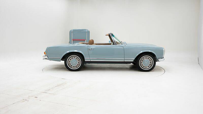Image 6/15 de Mercedes-Benz 280 SL (1970)
