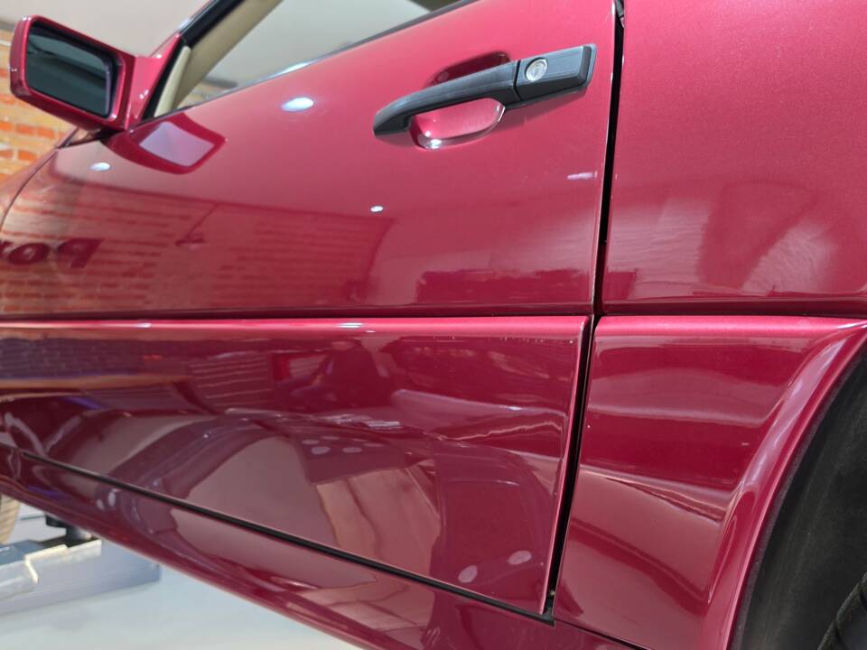 Image 54/100 of Mercedes-Benz 300 SL-24 (1991)