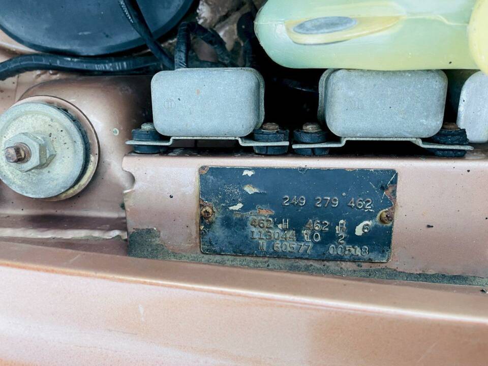 Image 31/36 de Mercedes-Benz 280 SL (1970)