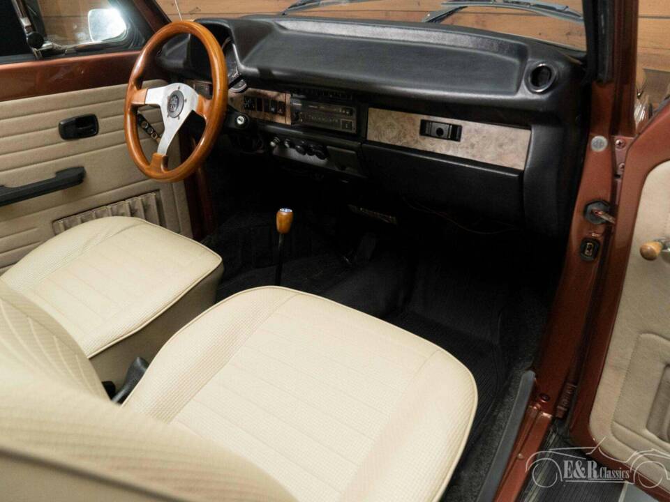 Bild 8/42 von Volkswagen Käfer 1600 (1978)