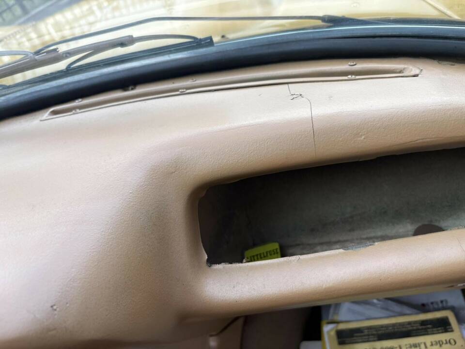 Image 18/47 of Opel GT 1900 (1973)