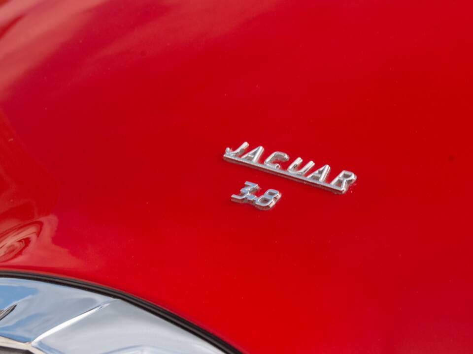 Image 42/50 of Jaguar Mk II 3.8 (1964)