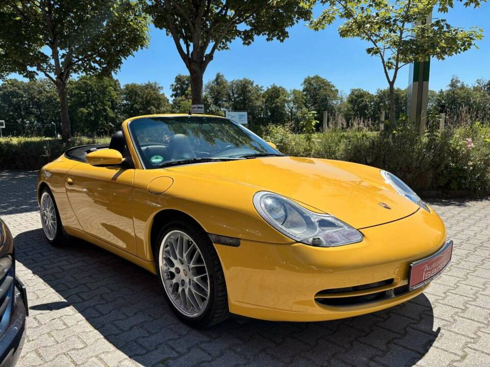 Image 4/30 of Porsche 911 Carrera (1999)