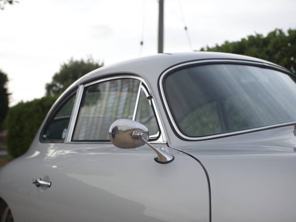 Image 27/50 de Porsche 356 B 1600 Super (1961)