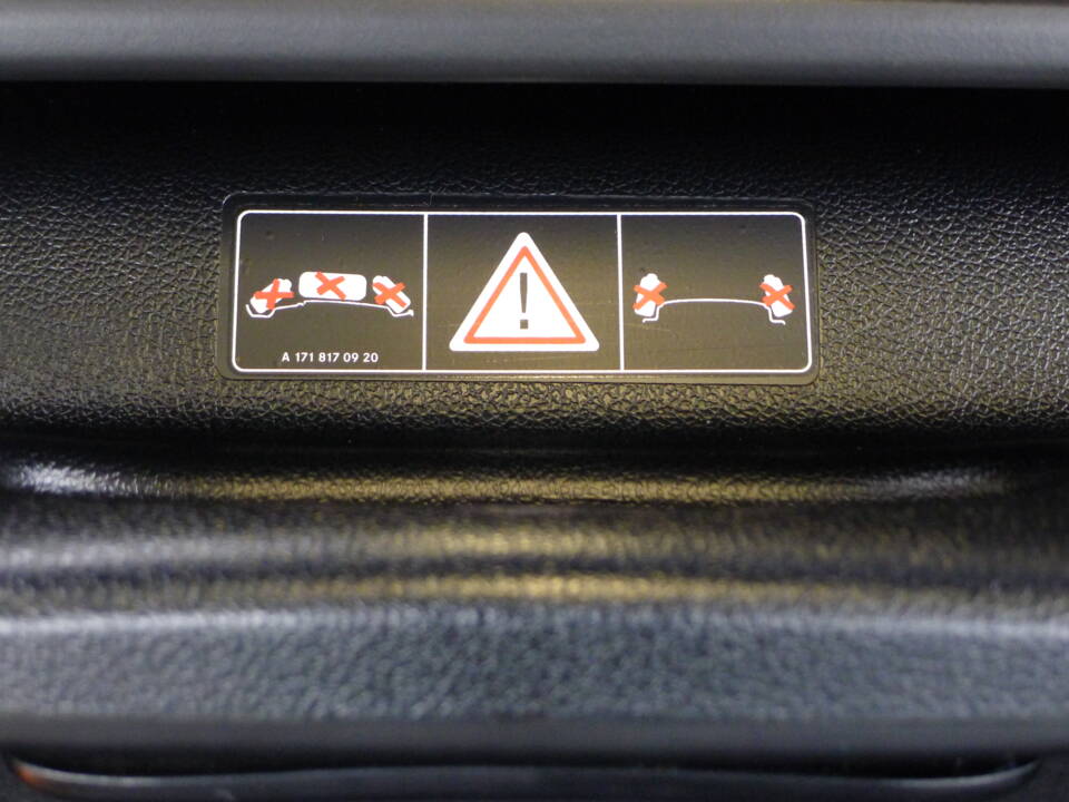 Image 2/45 of Mercedes-Benz SLK 55 AMG (2005)