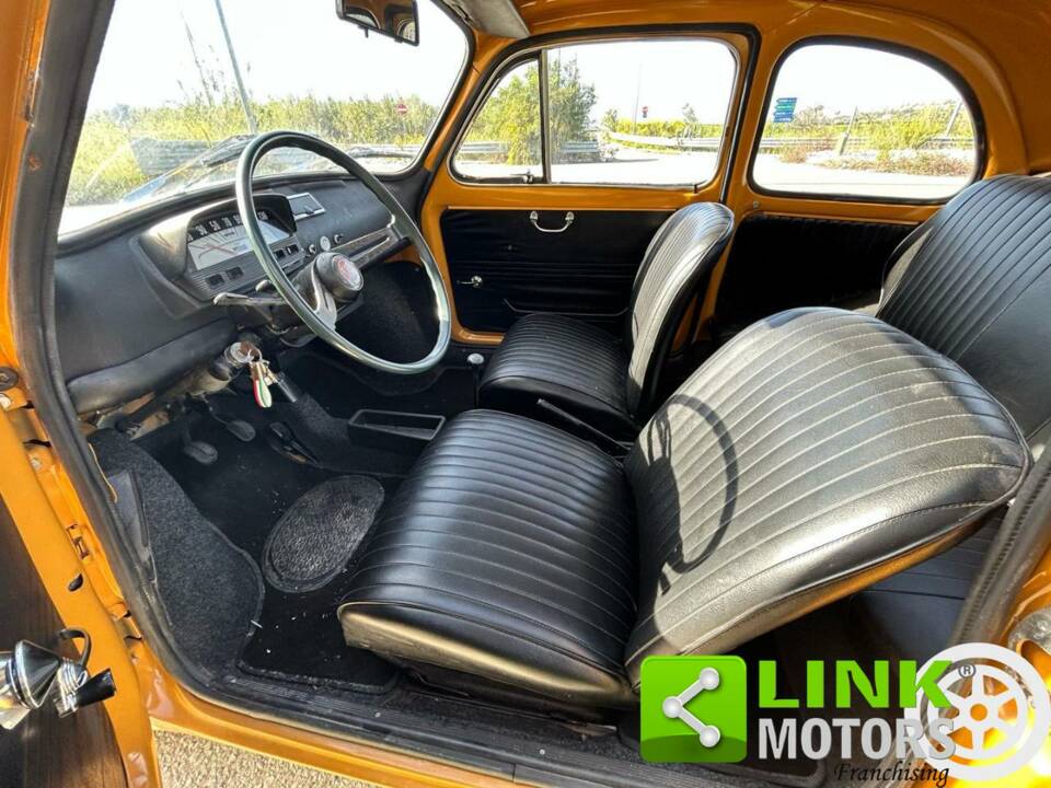Image 2/10 of FIAT 500 L (1971)