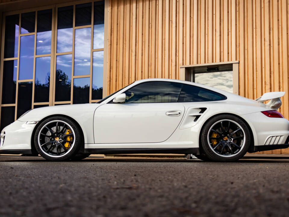 Afbeelding 3/50 van Porsche 911 GT2 (2008)