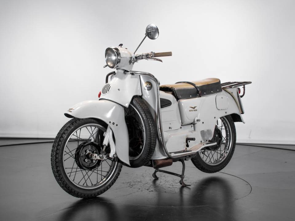 Imagen 7/50 de Moto Guzzi DUMMY (1962)