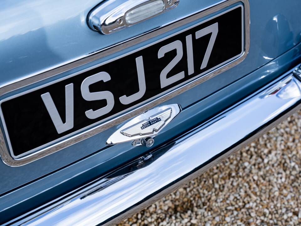 Afbeelding 17/46 van Aston Martin DB 4 (1962)