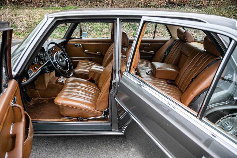Image 33/36 of Mercedes-Benz 300 SEL 6.3 (1970)