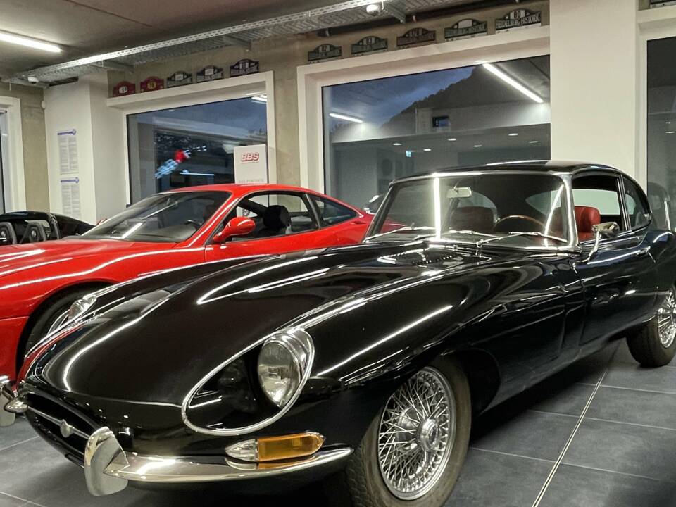 Afbeelding 34/34 van Jaguar E-Type (1968)