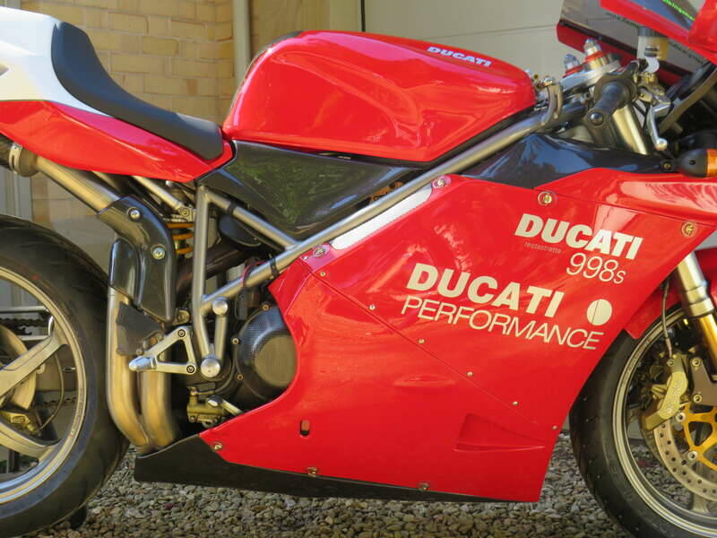 Image 4/47 de Ducati DUMMY (2003)