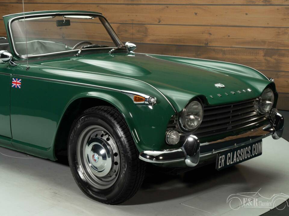 Image 2/8 de Triumph TR 4A (1967)