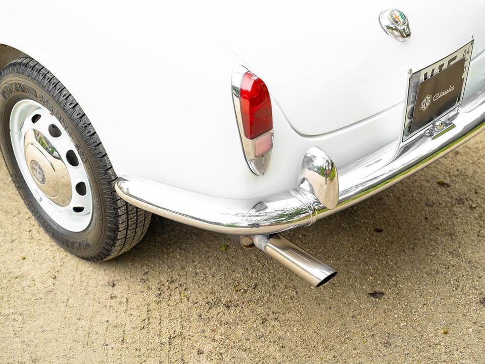 Immagine 19/43 di Alfa Romeo Giulia 1600 Spider (1964)