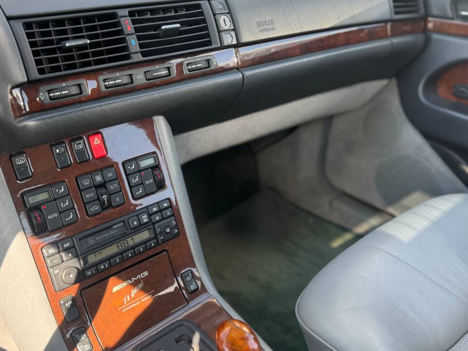 Immagine 15/15 di Mercedes-Benz S60 AMG (1994)