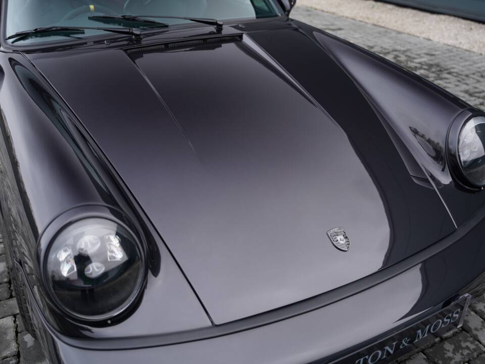 Bild 37/50 von Porsche 911 Carrera 4 (1990)