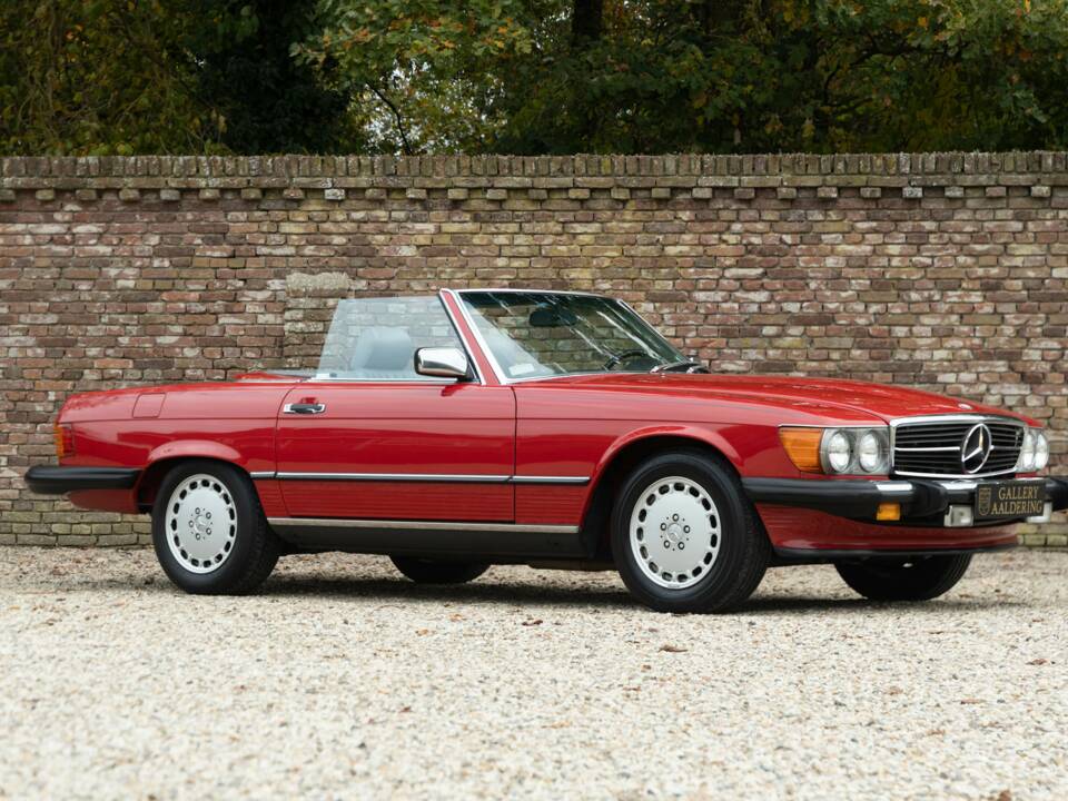 Imagen 44/50 de Mercedes-Benz 560 SL (1986)