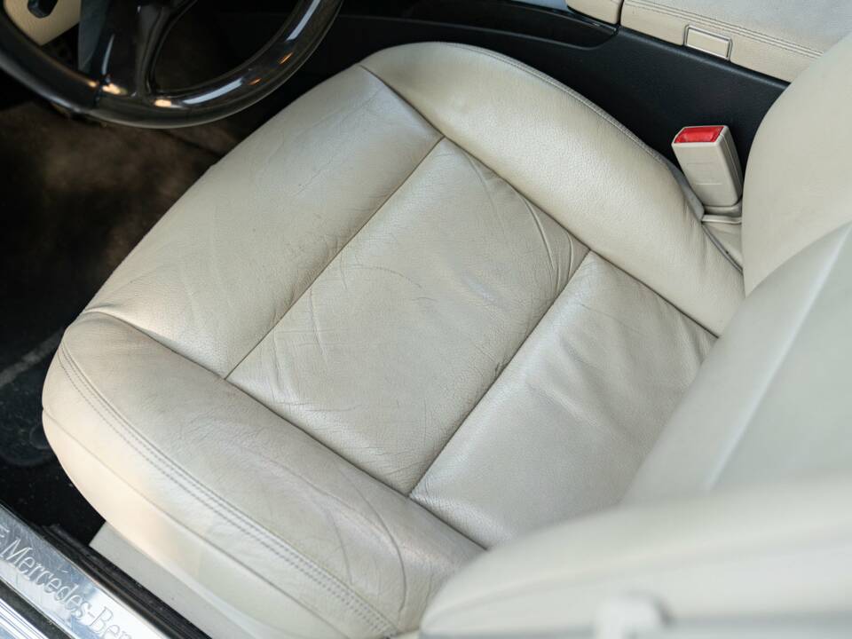 Immagine 30/50 di Mercedes-Benz S 350 CDI BlueEFFICIENCY L (2011)