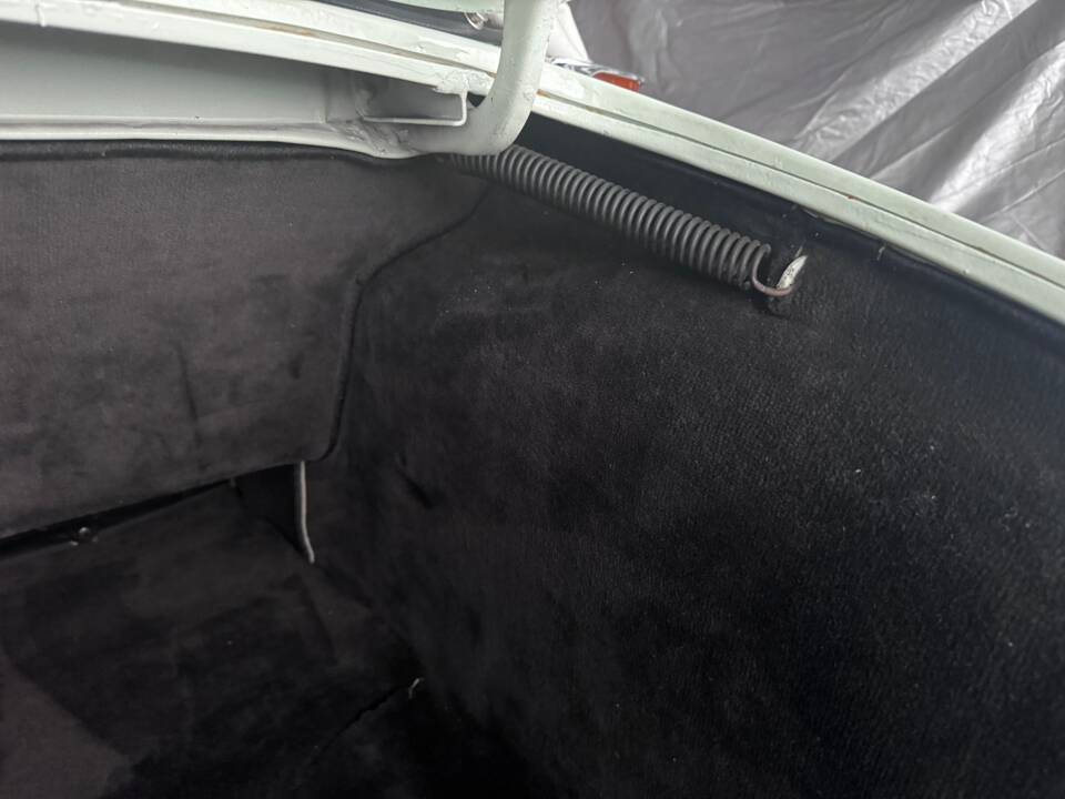 Immagine 161/165 di Citroën DS 19 Usine (1965)