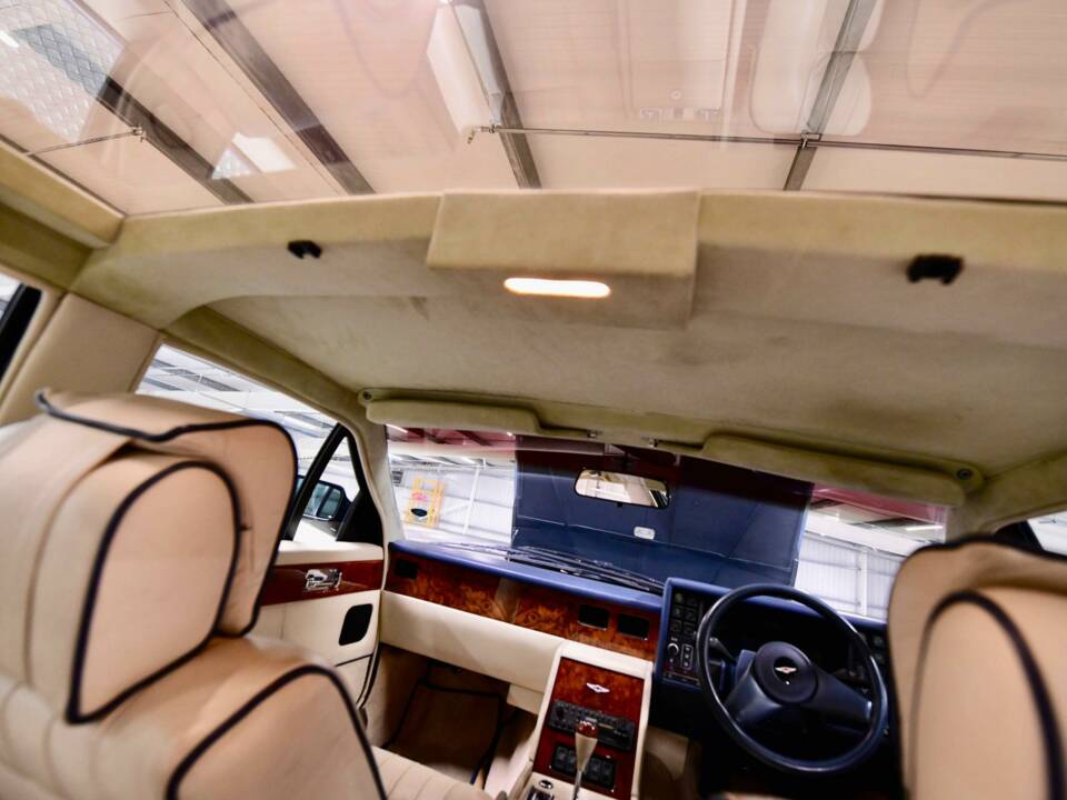 Imagen 45/50 de Aston Martin Lagonda (1989)