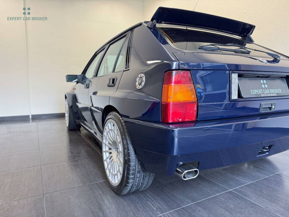 Immagine 6/66 di Lancia Delta HF Integrale Evoluzione II (1993)