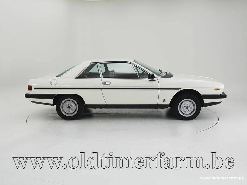 Image 6/15 de Lancia Gamma Coupe 2500 (1979)