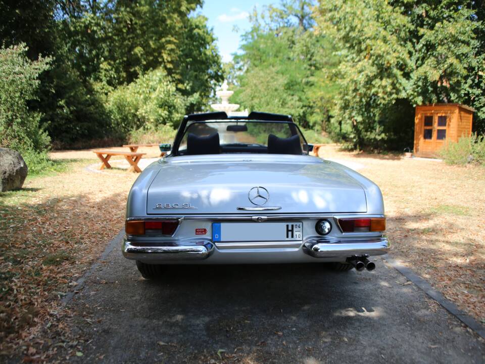 Image 12/37 of Mercedes-Benz 280 SL (1969)