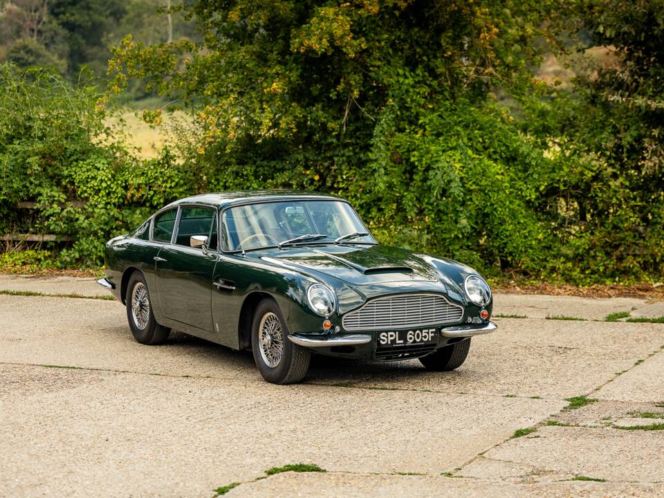 Bild 4/43 von Aston Martin DB 6 Vantage (1967)