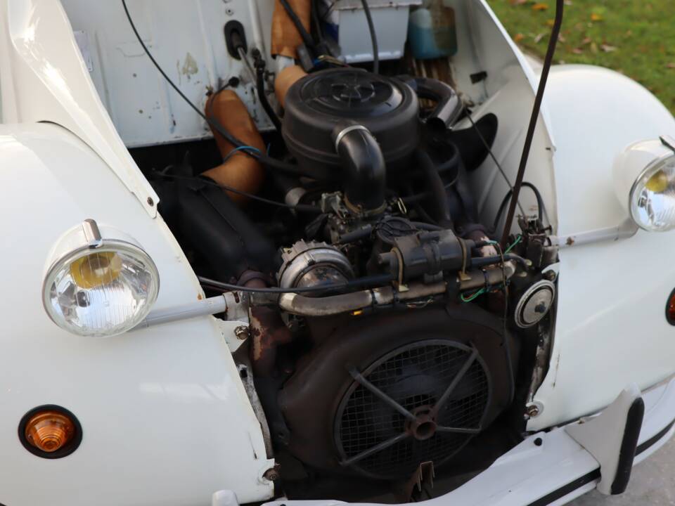 Image 37/50 of Citroën 2 CV 6 (1985)