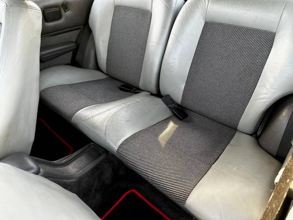 Bild 52/70 von Ford Capri 2,8i (1986)