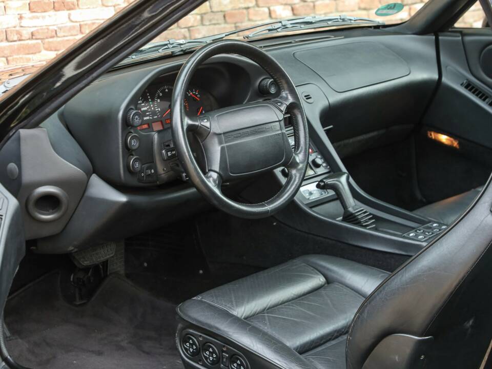 Afbeelding 3/50 van Porsche 928 GTS (1994)
