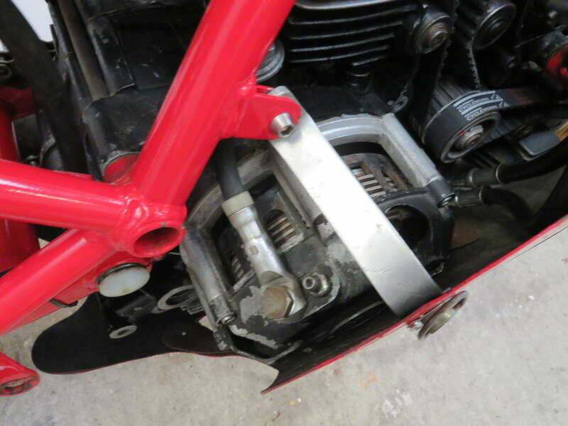 Afbeelding 28/43 van Ducati 600 TT2 (1982)