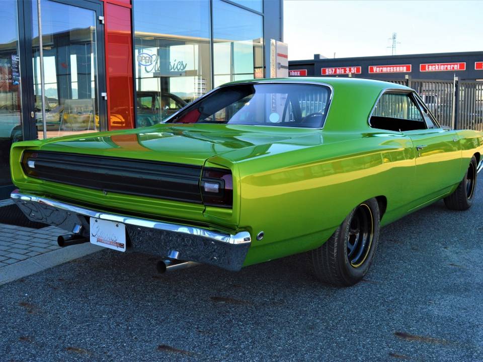 Immagine 4/43 di Plymouth Road Runner Hardtop Coupé (1968)