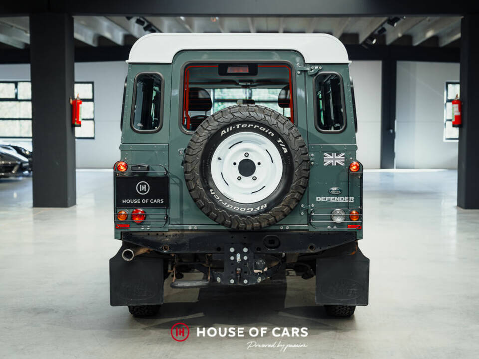 Immagine 7/50 di Land Rover Defender 110 (2013)