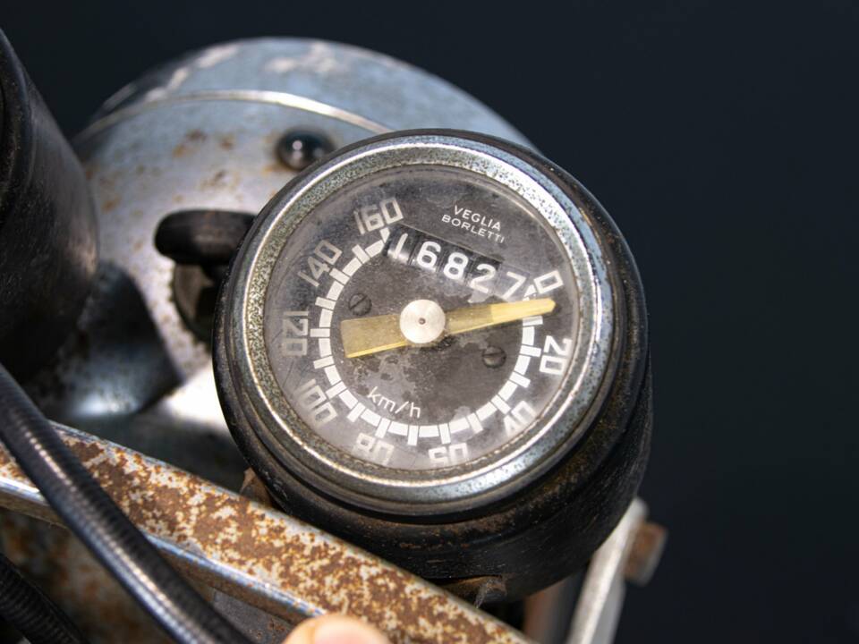 Bild 34/50 von Benelli DUMMY (1976)