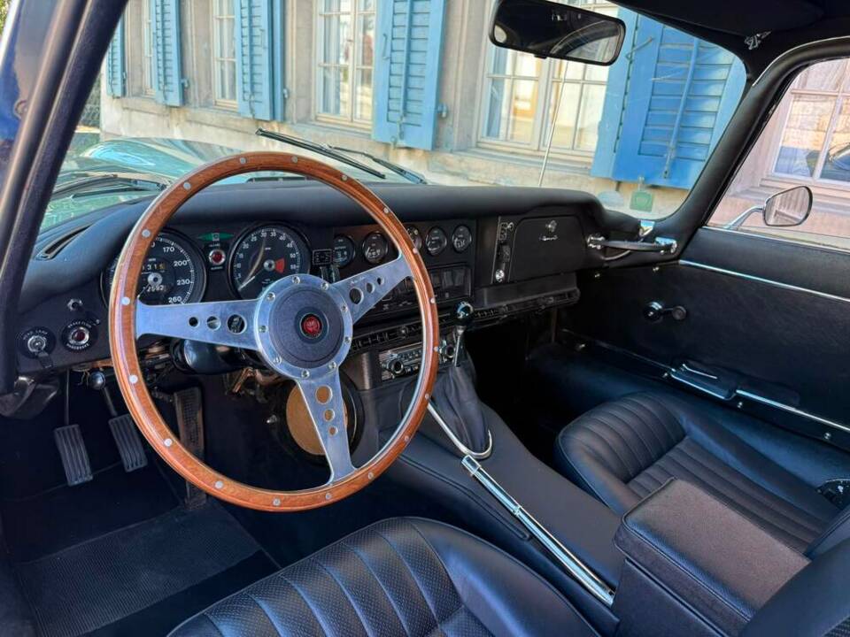 Imagen 11/21 de Jaguar E-Type (2+2) (1969)