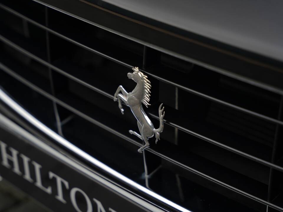 Imagen 31/50 de Ferrari California (2011)