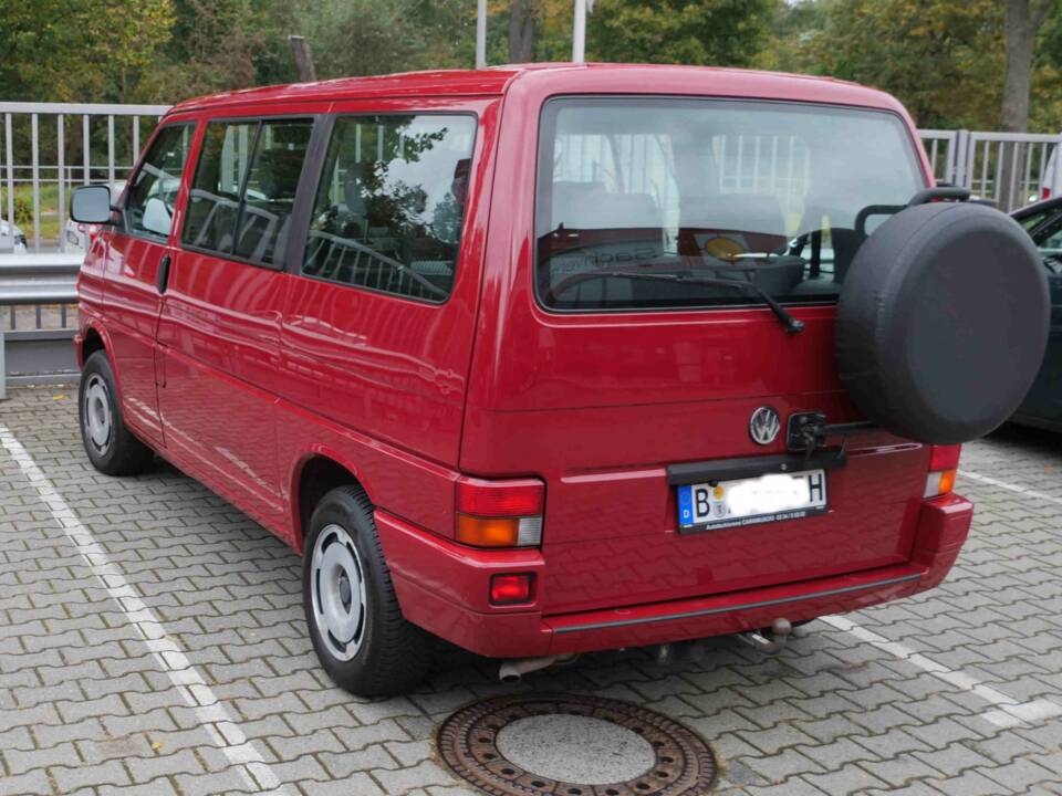 Afbeelding 11/12 van Volkswagen T4 Caravelle 2.5 Syncro (1995)