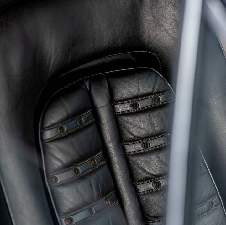 Image 43/50 de Ferrari 365 GTB/4 Daytona (1973)