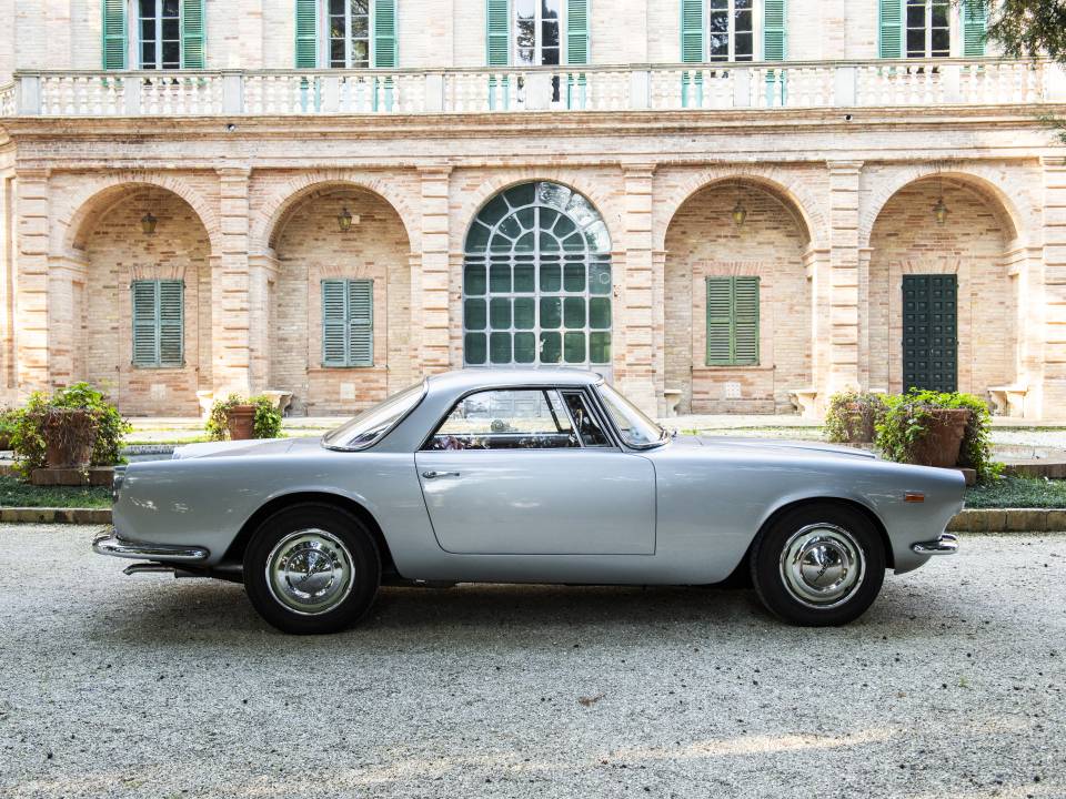 Afbeelding 15/50 van Lancia Flaminia GT Touring (1963)