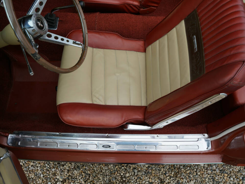 Image 21/50 of Ford Mustang 289 (1966)