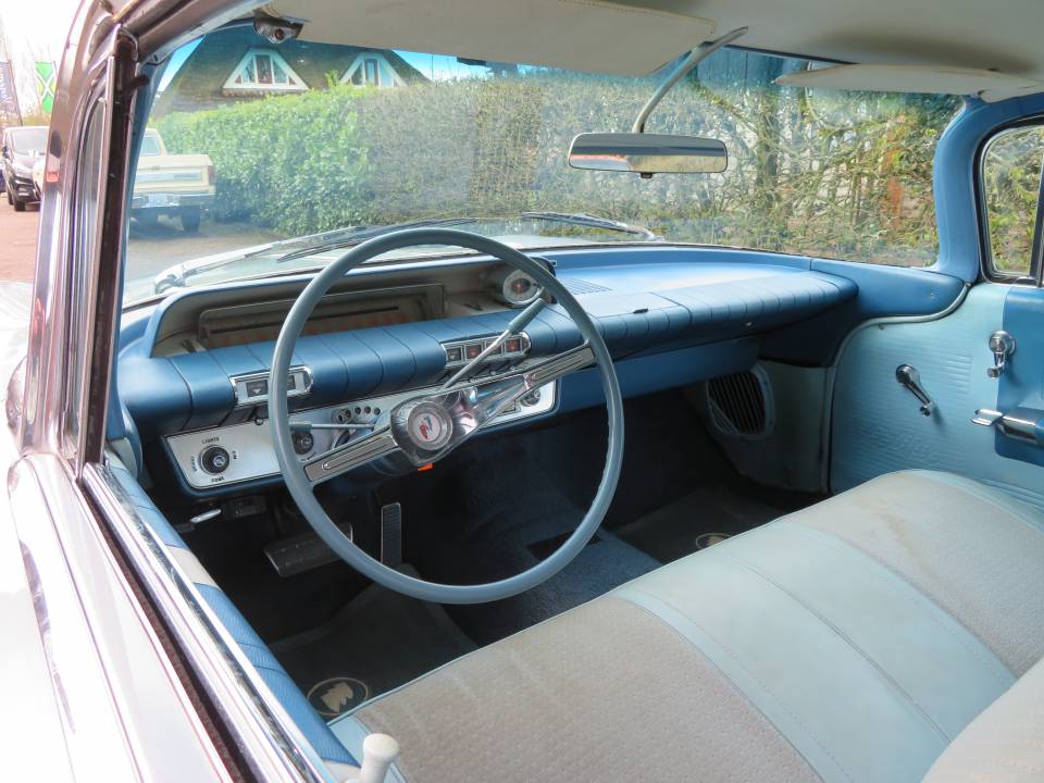 Image 11/28 of Buick Le Sabre (1960)
