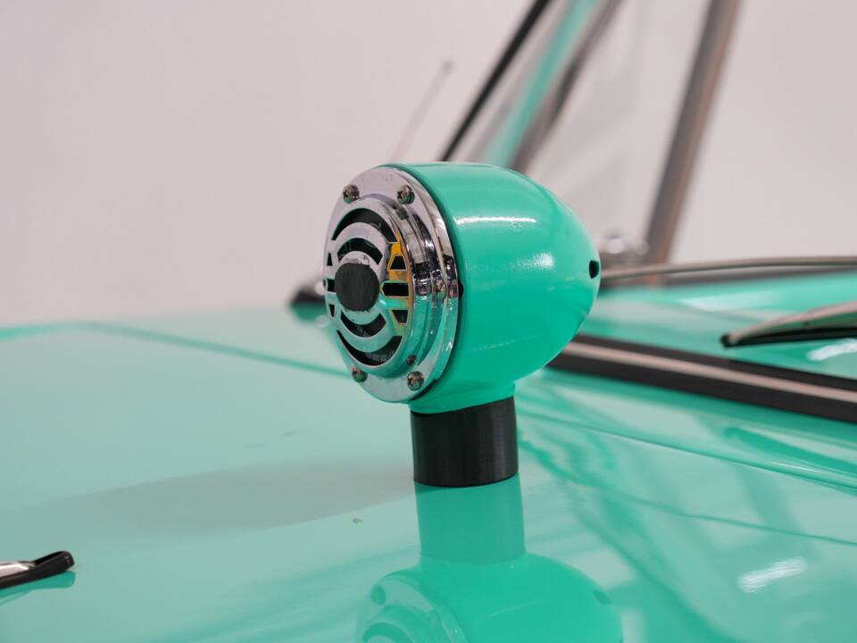 Image 19/42 de Amphicar 770 (1964)