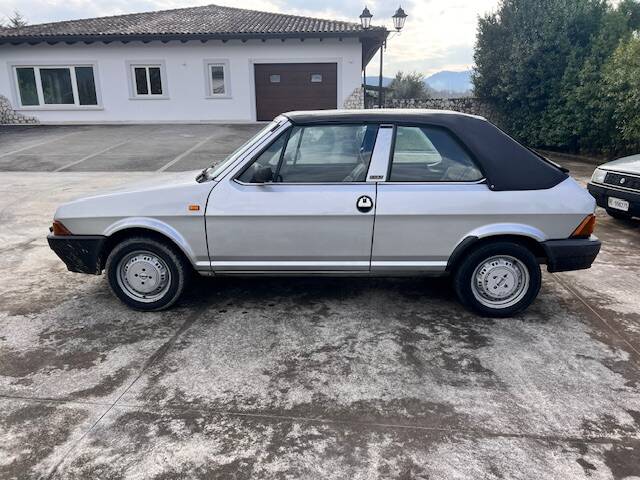 Immagine 3/21 di FIAT Ritmo Bertone (1987)